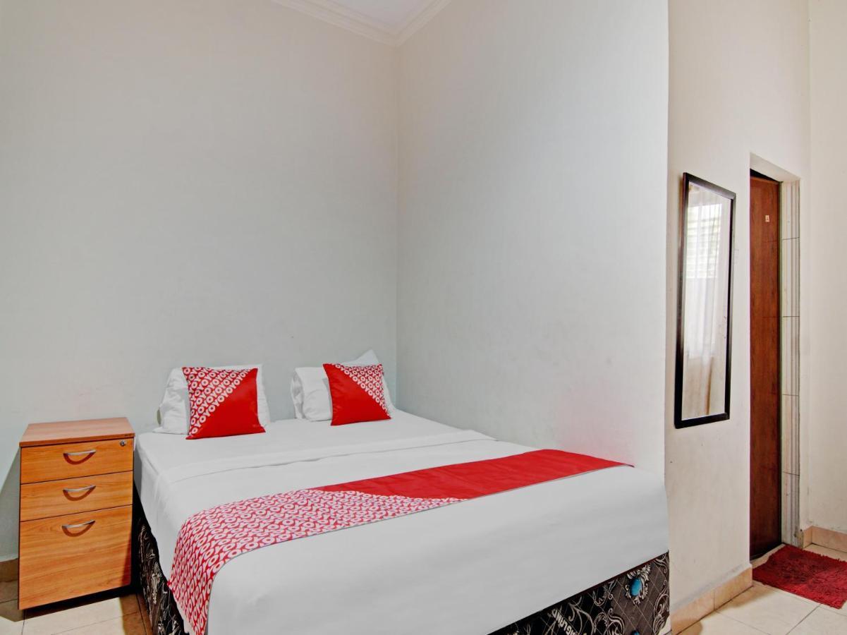Hotel Oyo 90674 Syukran Syariah Pekanbaru